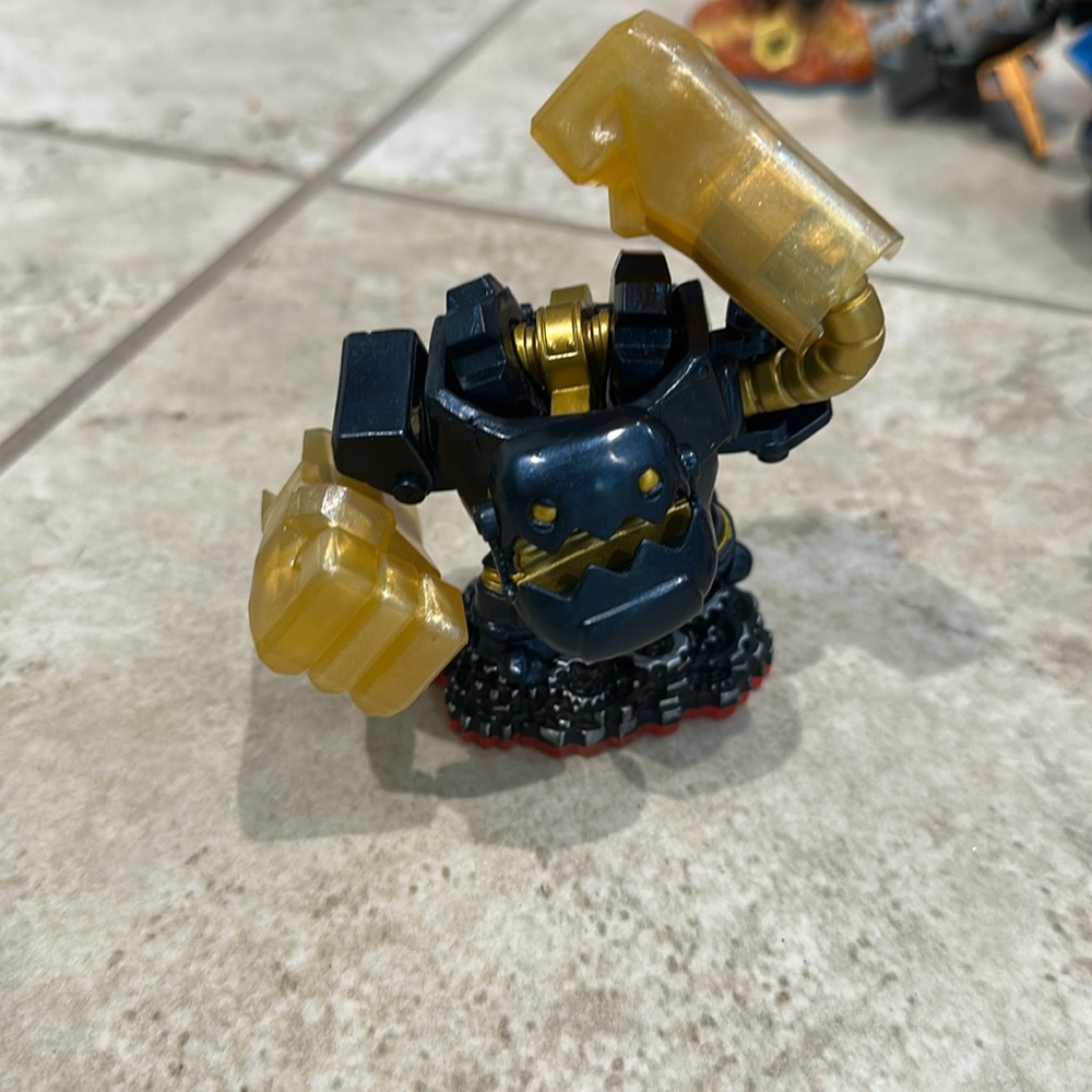 Skylander Legendary jawbreaker